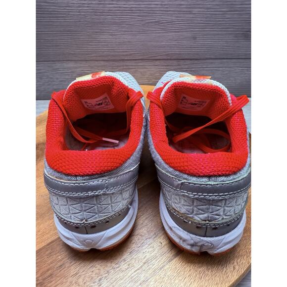 New Balance 577 Susan G Komen Breast Cancer Lace Sneakers Grey Pink Size 8 - Picture 4 of 10